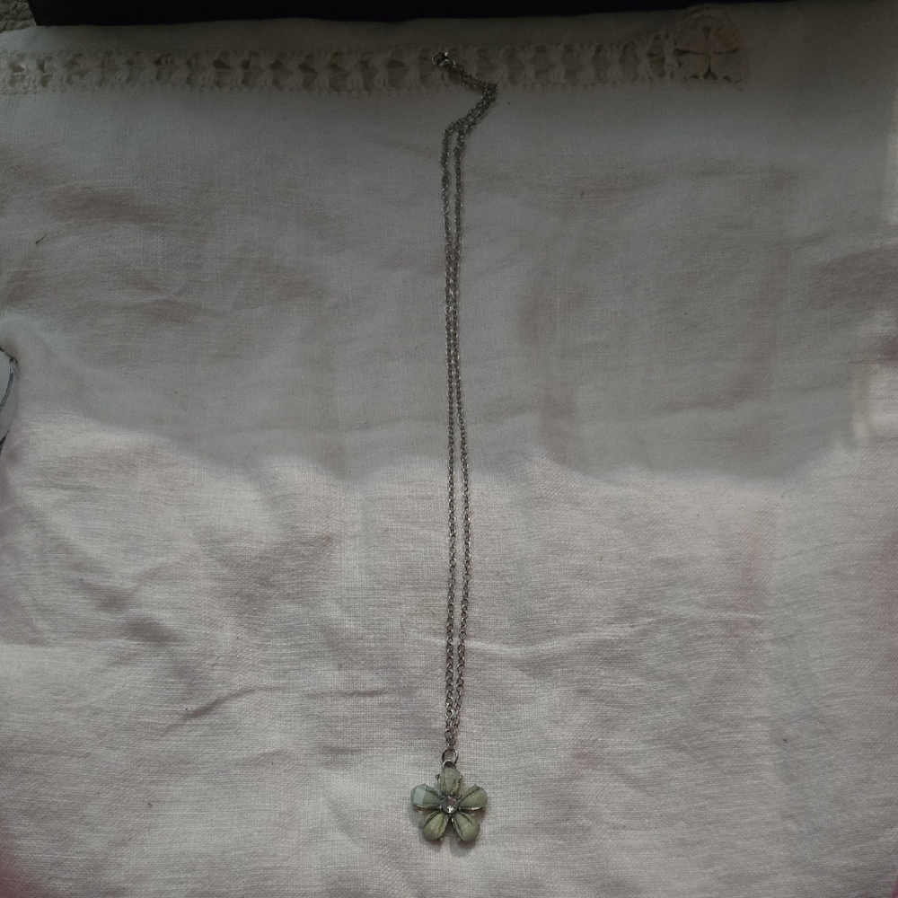 Light Green Flower Necklace